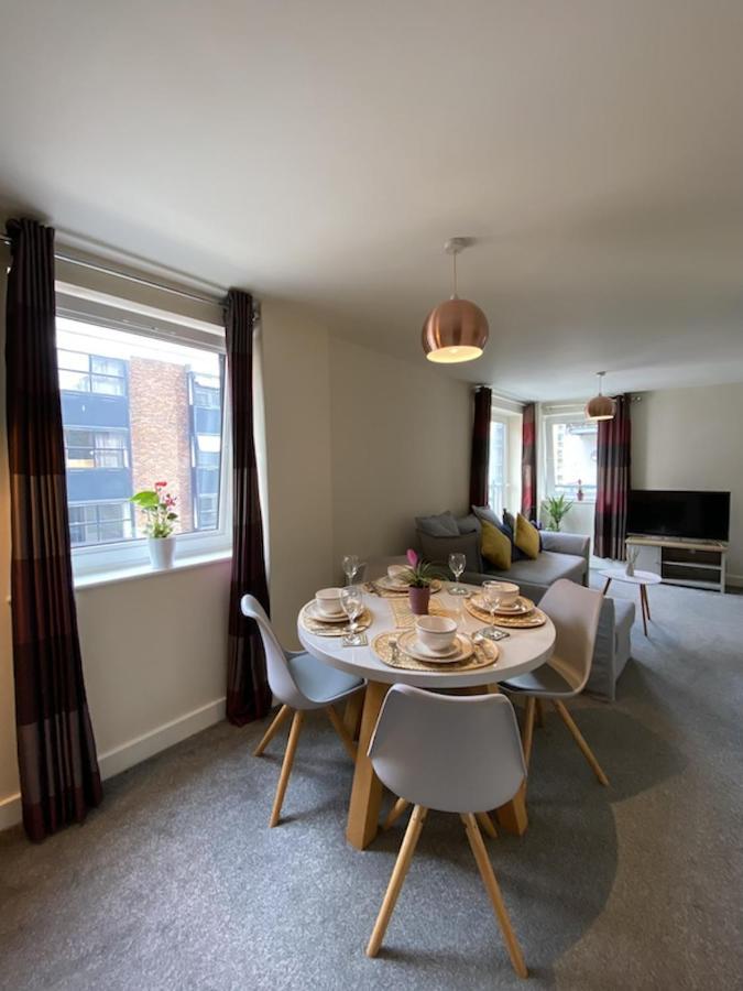 Stylish Two Bed City Apartment With Secure Parking Southampton Eksteriør bilde